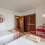 De 2 Quartos Hibiscus 40a Na De Sao Rafael - Albufeira, Algarve *