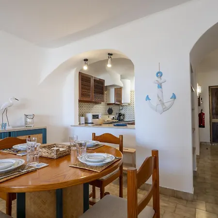 De 2 Quartos Hibiscus 40a Na De Sao Rafael - Albufeira, Algarve *