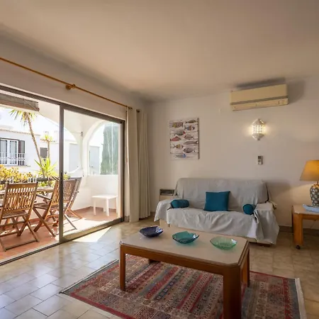 De 2 Quartos Hibiscus 40a Na De Sao Rafael - Albufeira, Algarve * Albufeira